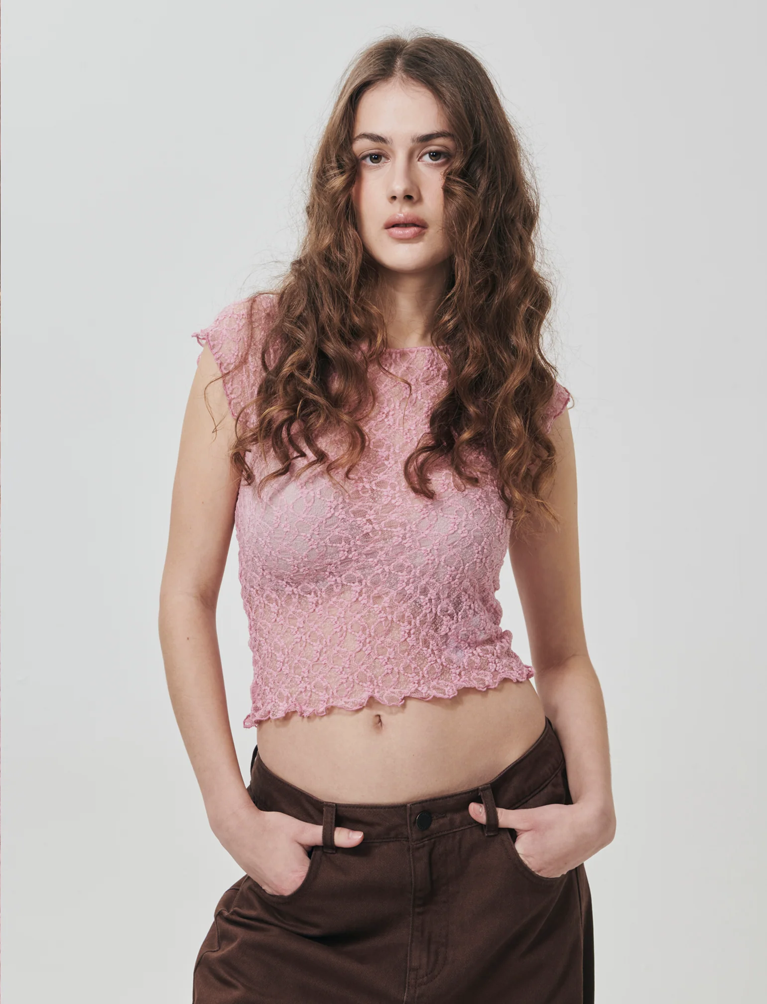 T-shirt in pizzo con scollo a barca - Rosa polvere