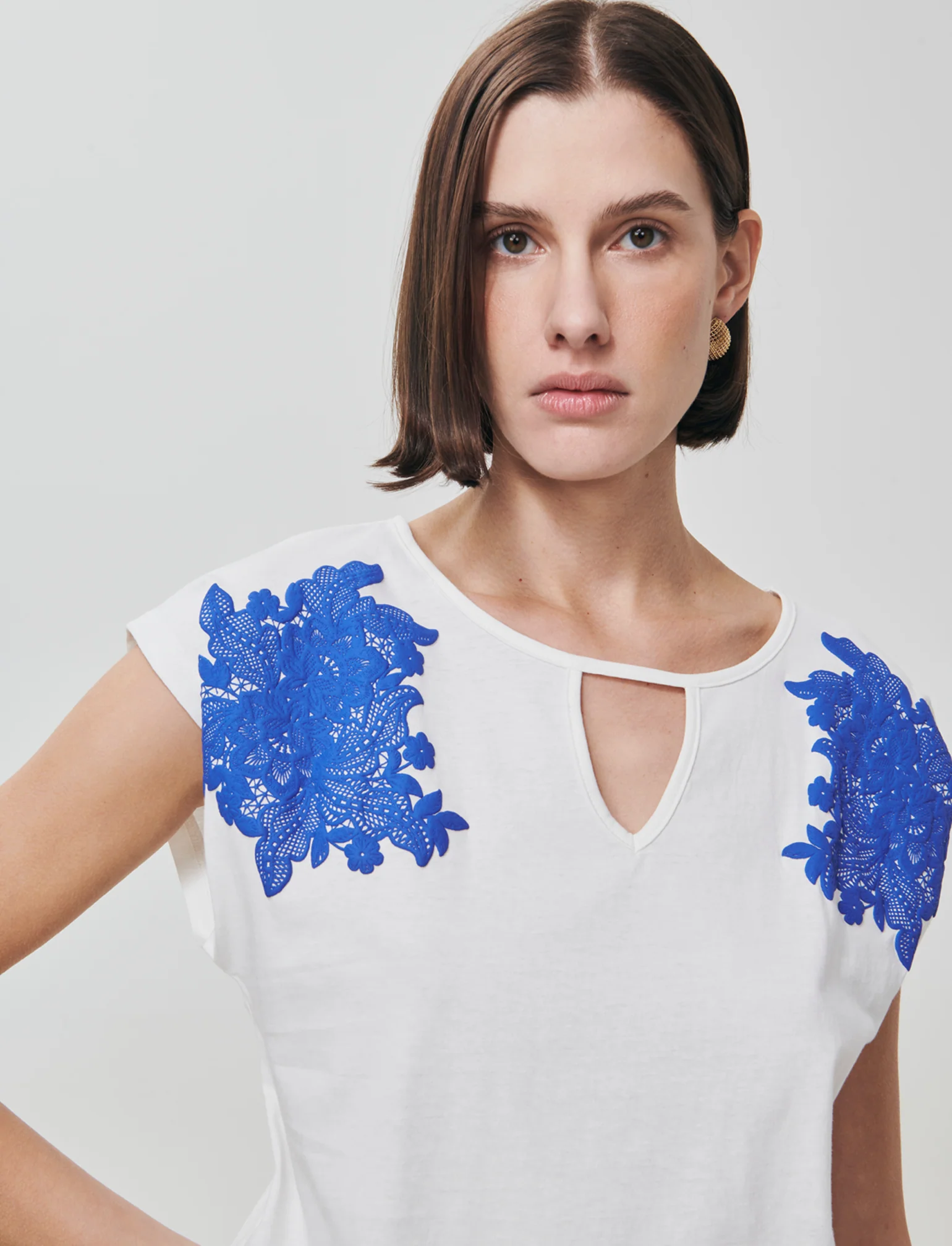 T-Shirt Manica Corta con Apertura al Collo - Bianco latte - Image 3