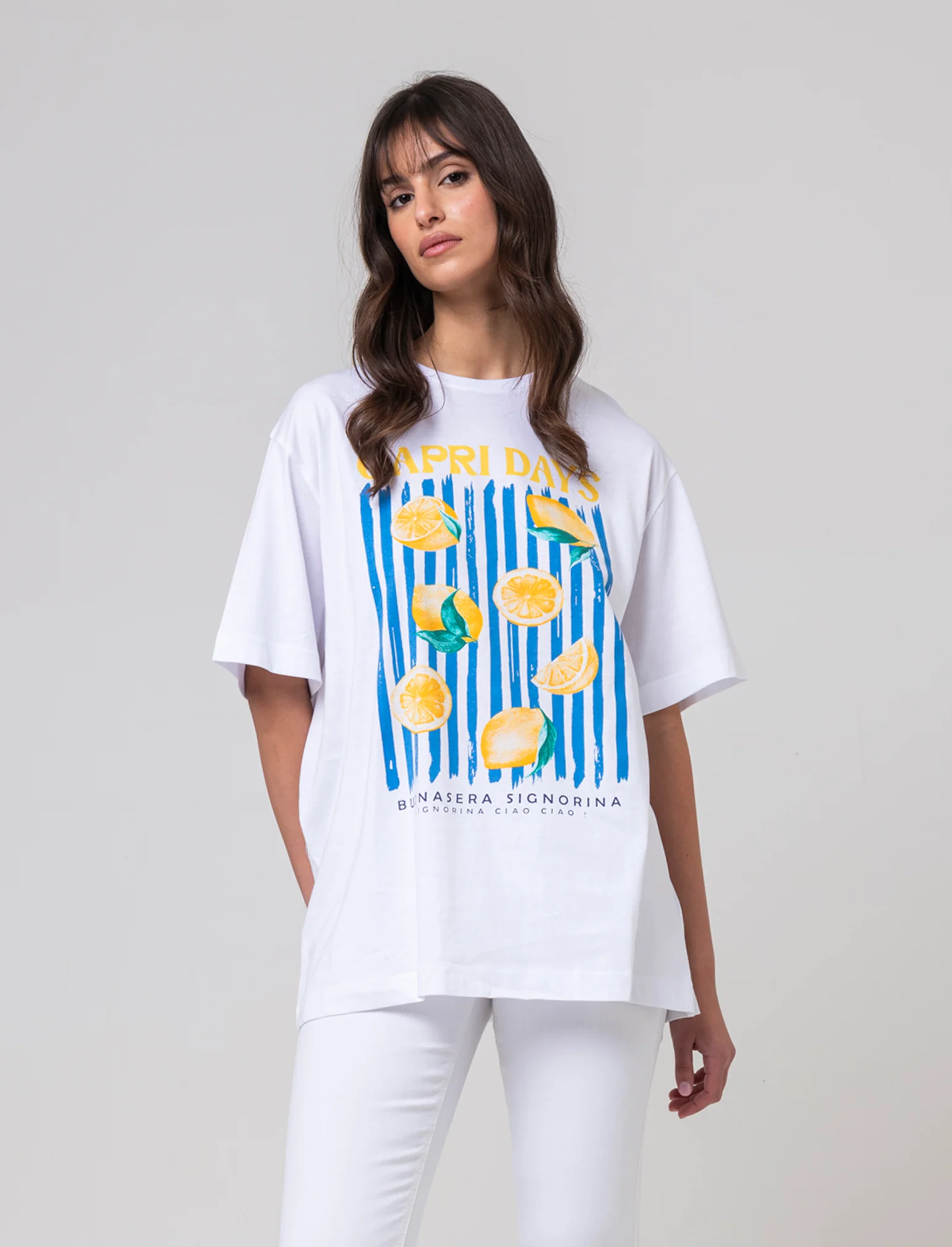 T-shirt oversize da donna - var 2