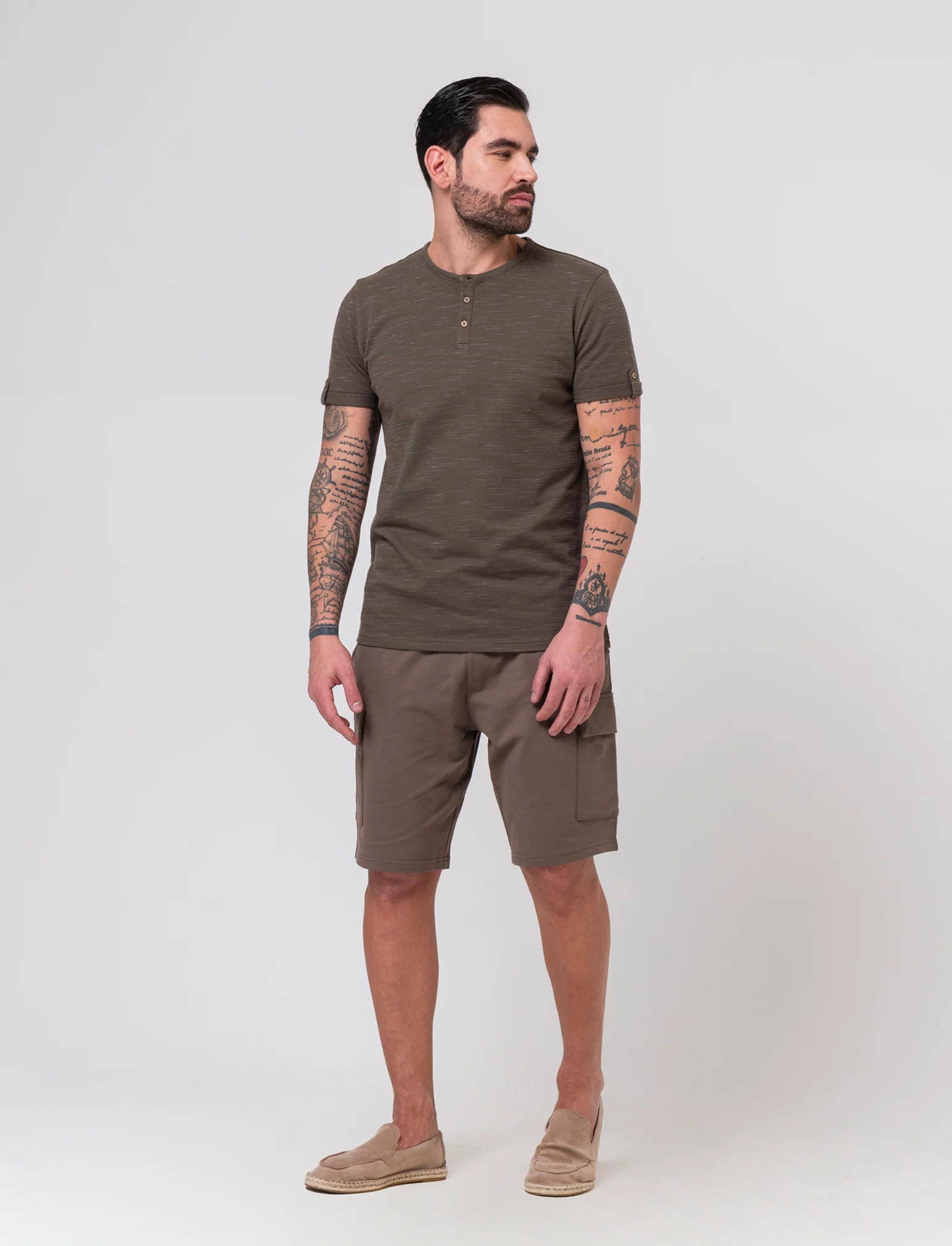 T-shirt serafino struttura slub injected da uomo - Verde kaki - Image 3