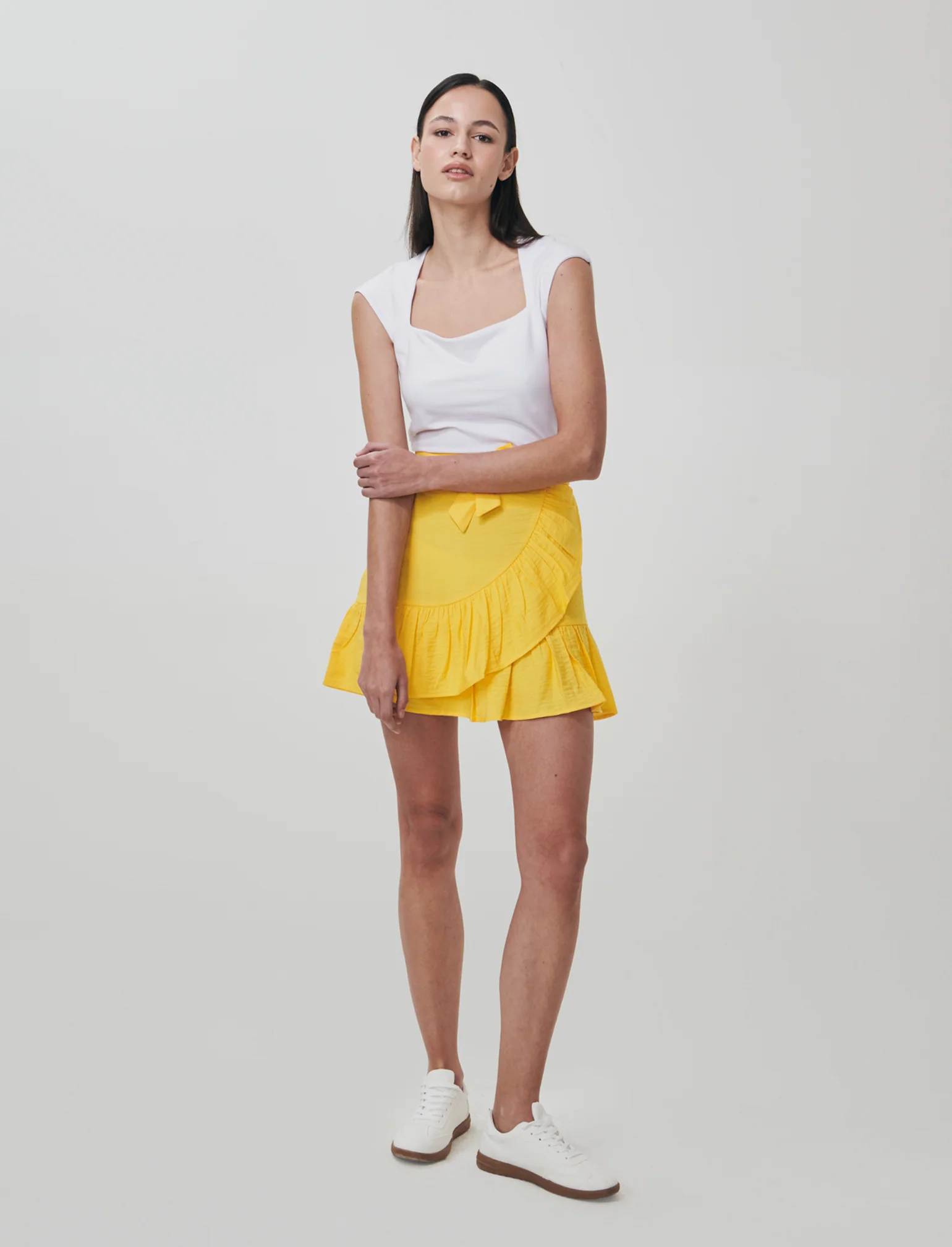 T-Shirt Slim con Spalla Scesa e Scollo Quadrato - Bianco