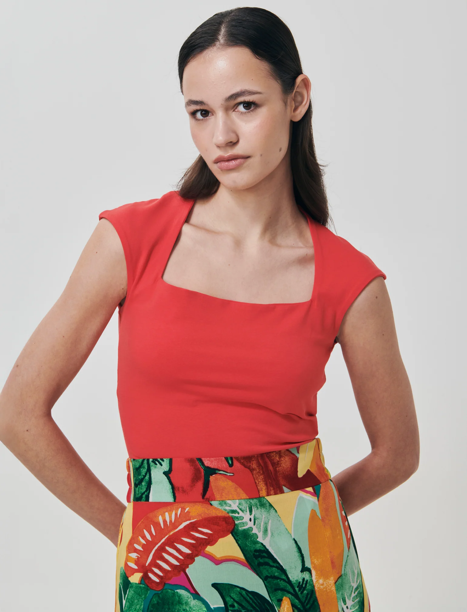 T-Shirt Slim con Spalla Scesa e Scollo Quadrato - Corallo - Image 3