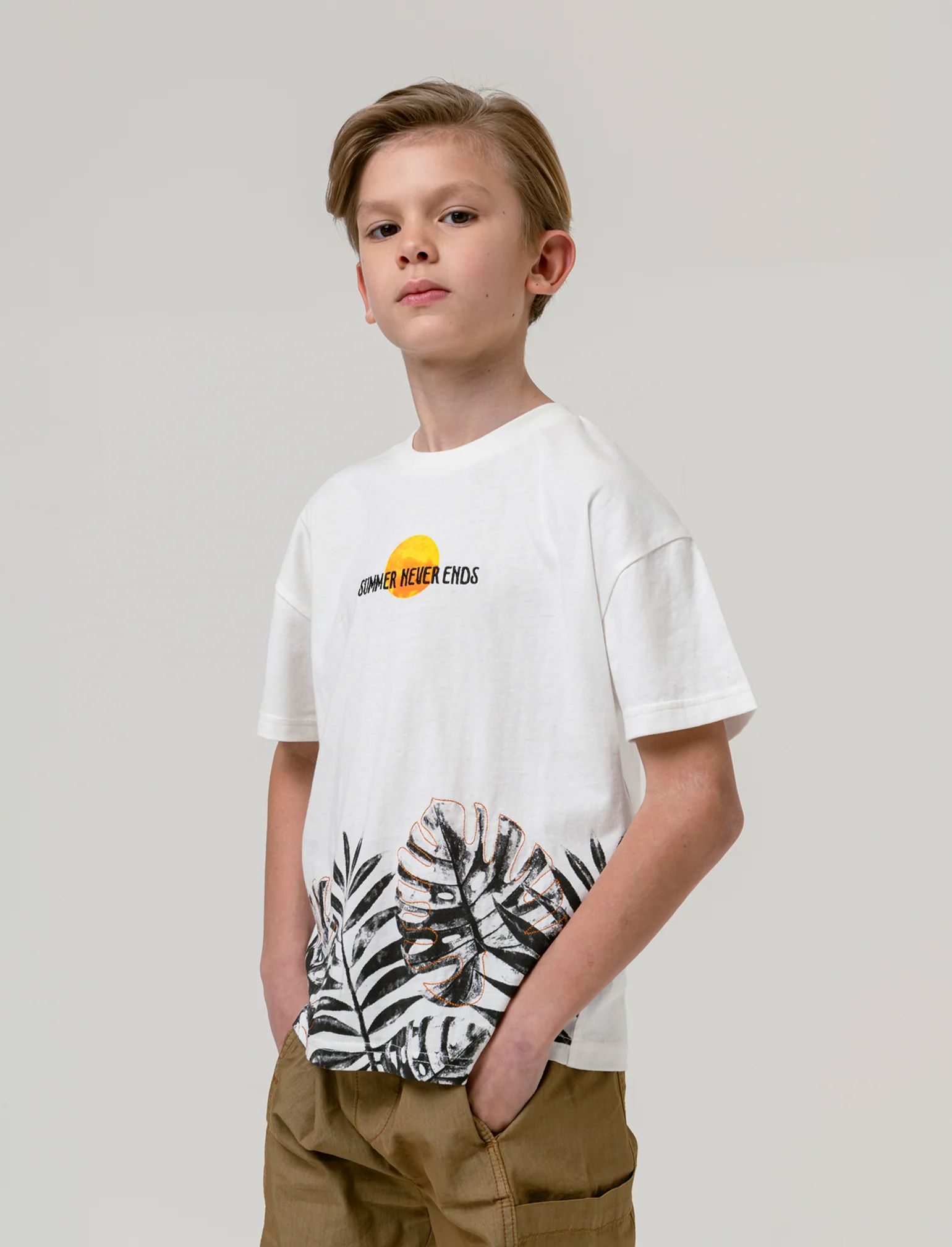 T-shirt stampa follage da bambino - Bianco latte