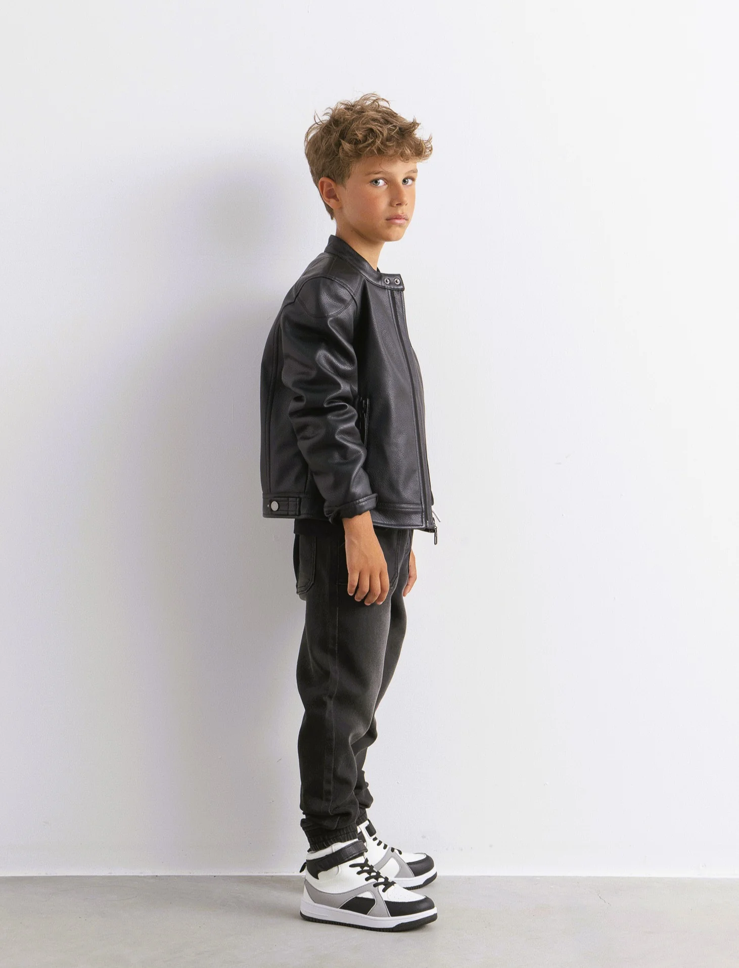 T shirt stampa skate. - Nero - Image 2