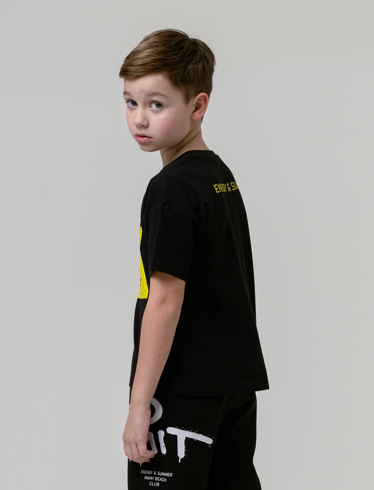 T-shirt vestibilità ampia da bambino - Nero - Image 2