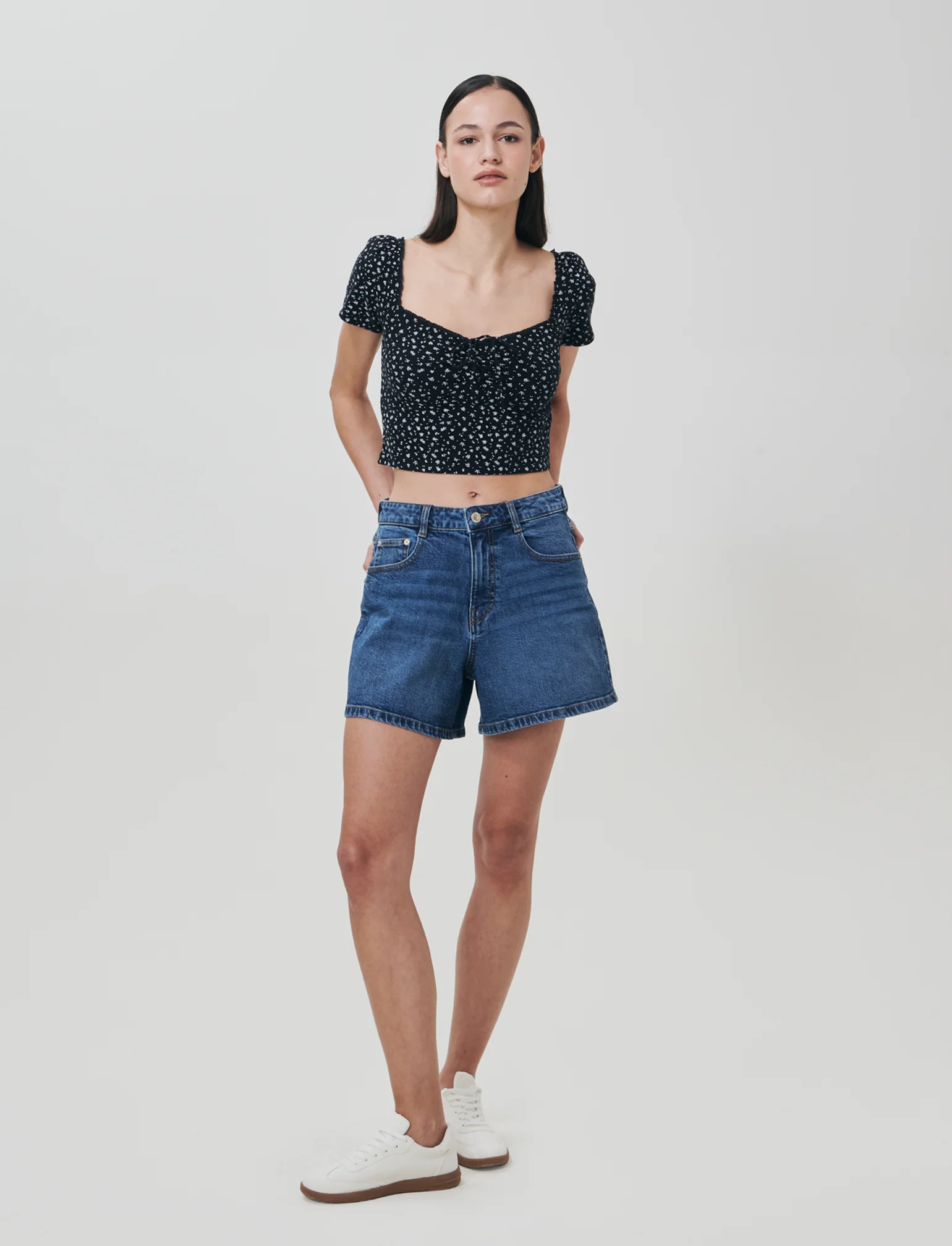 Top arricciato con manica corta slim - var 1 - Image 4