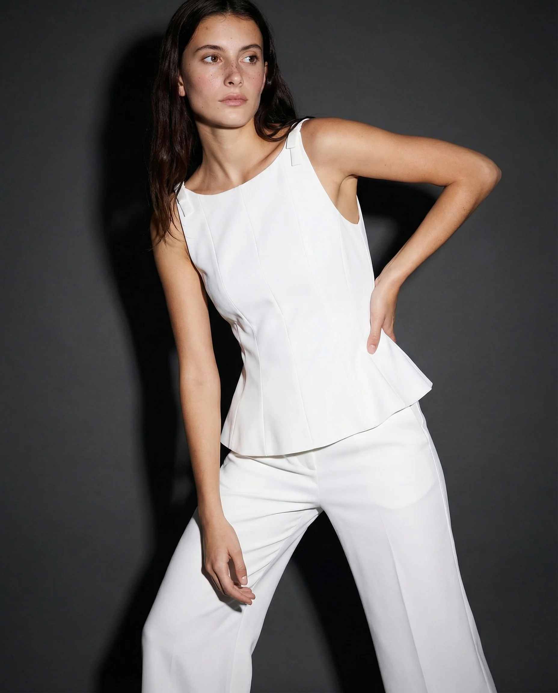 Top con fiocchi sulle spalle per donne - Bianco latte - Image 3