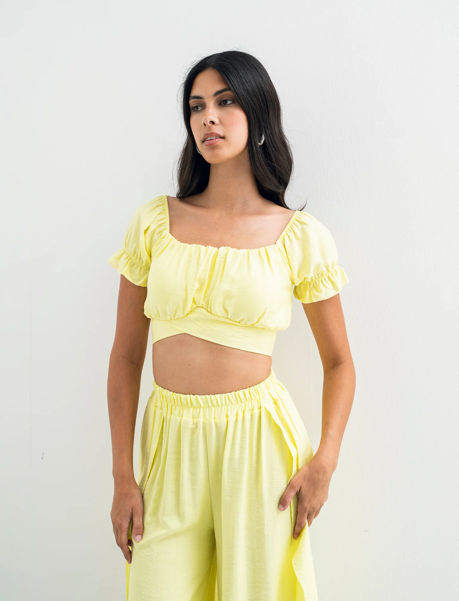 Top con manica elastica - Giallo