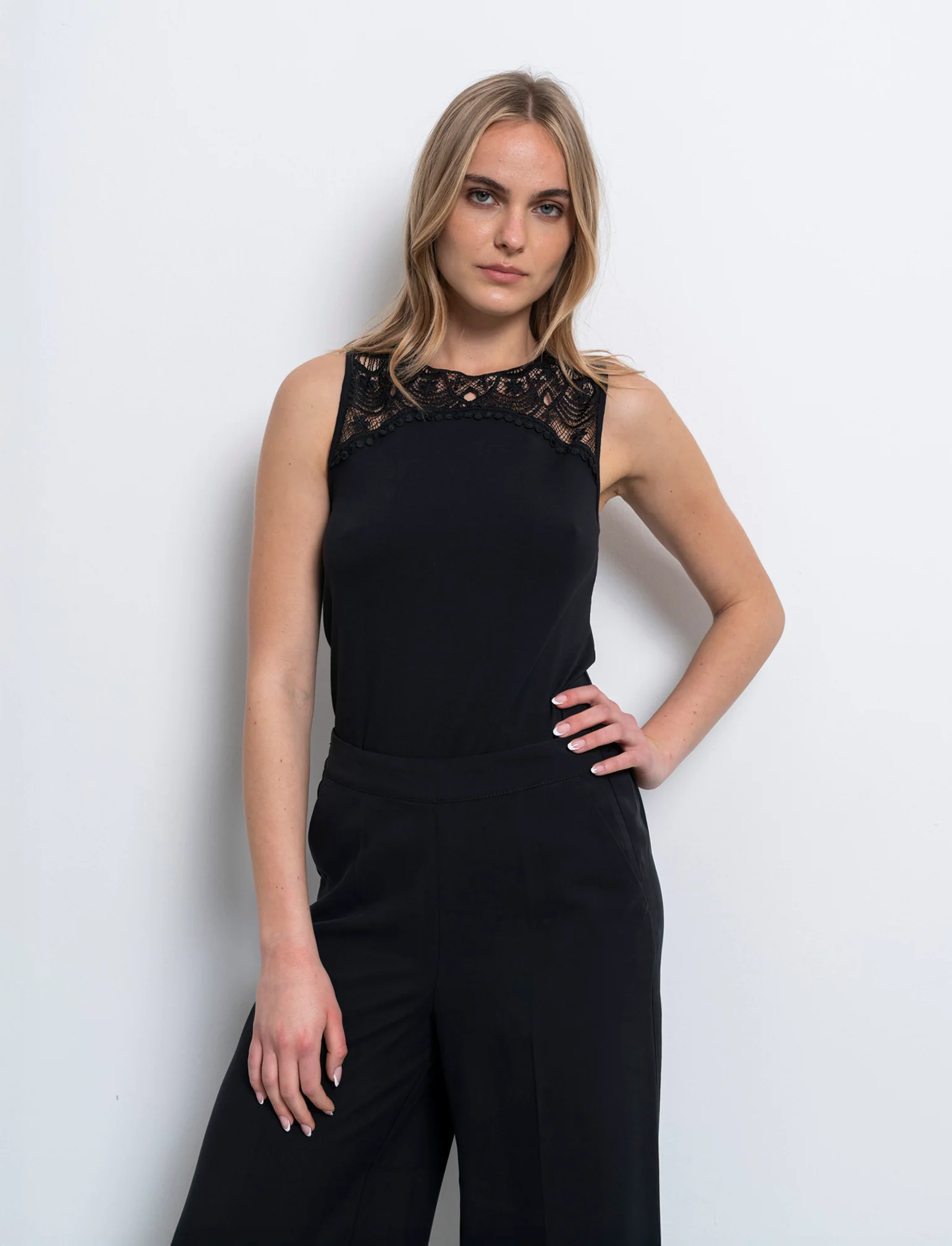 Top con pizzo da donna - Nero
