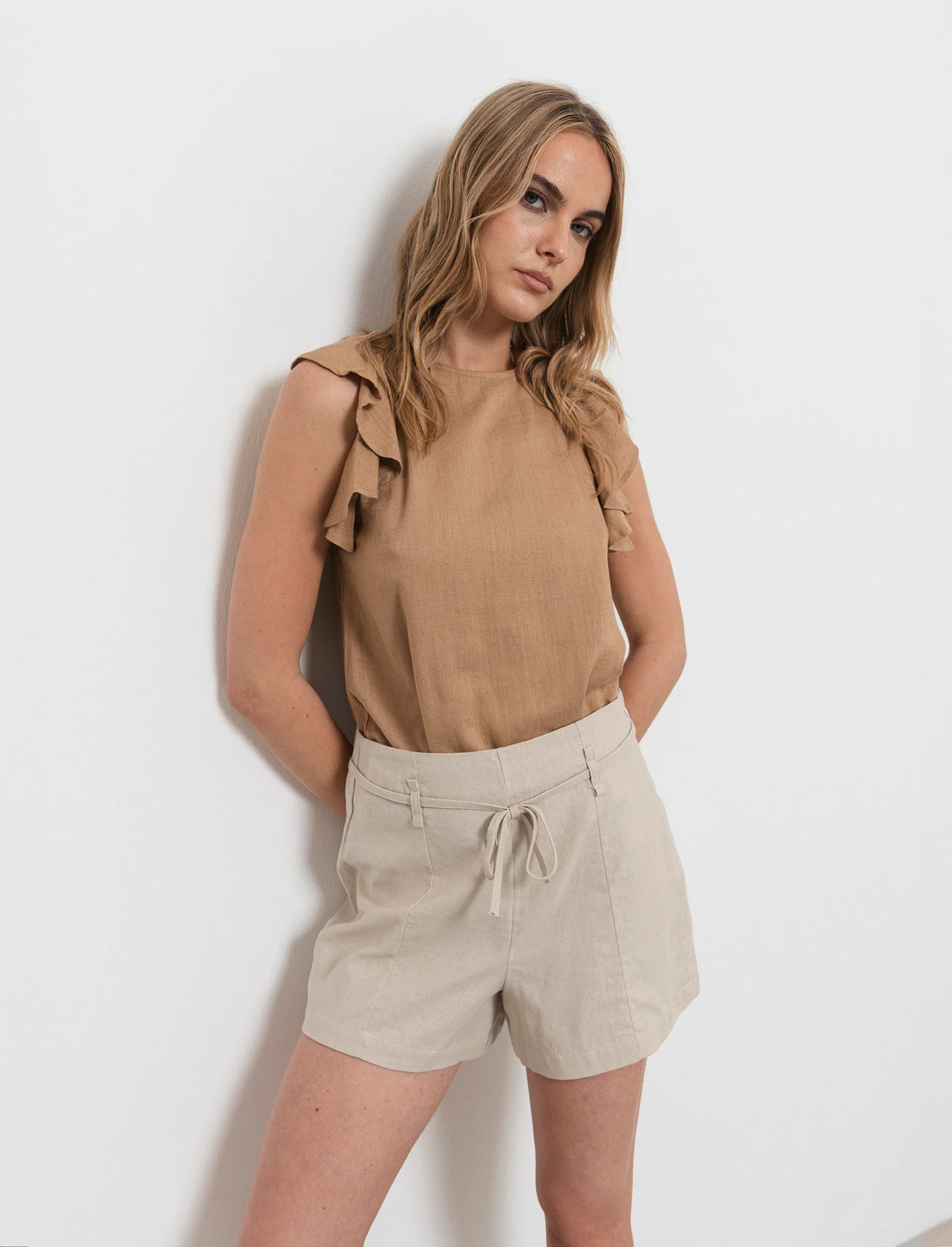 Top con rouches da donna - Caramello - Image 3