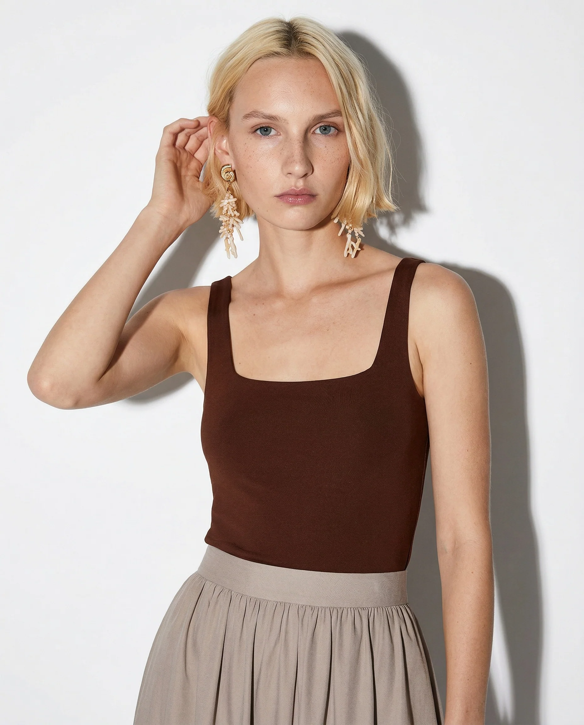 Top con spallina larga e scollo V cut-out - Cognac - Image 3
