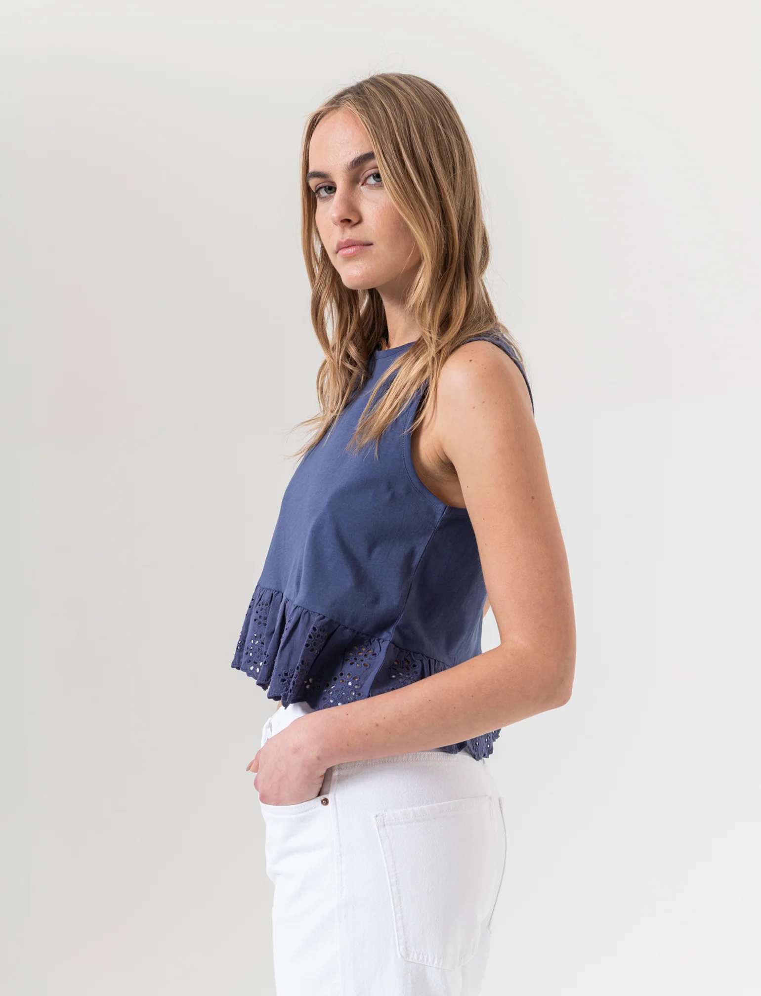 Top con volant da donna - Mirtillo - Image 4