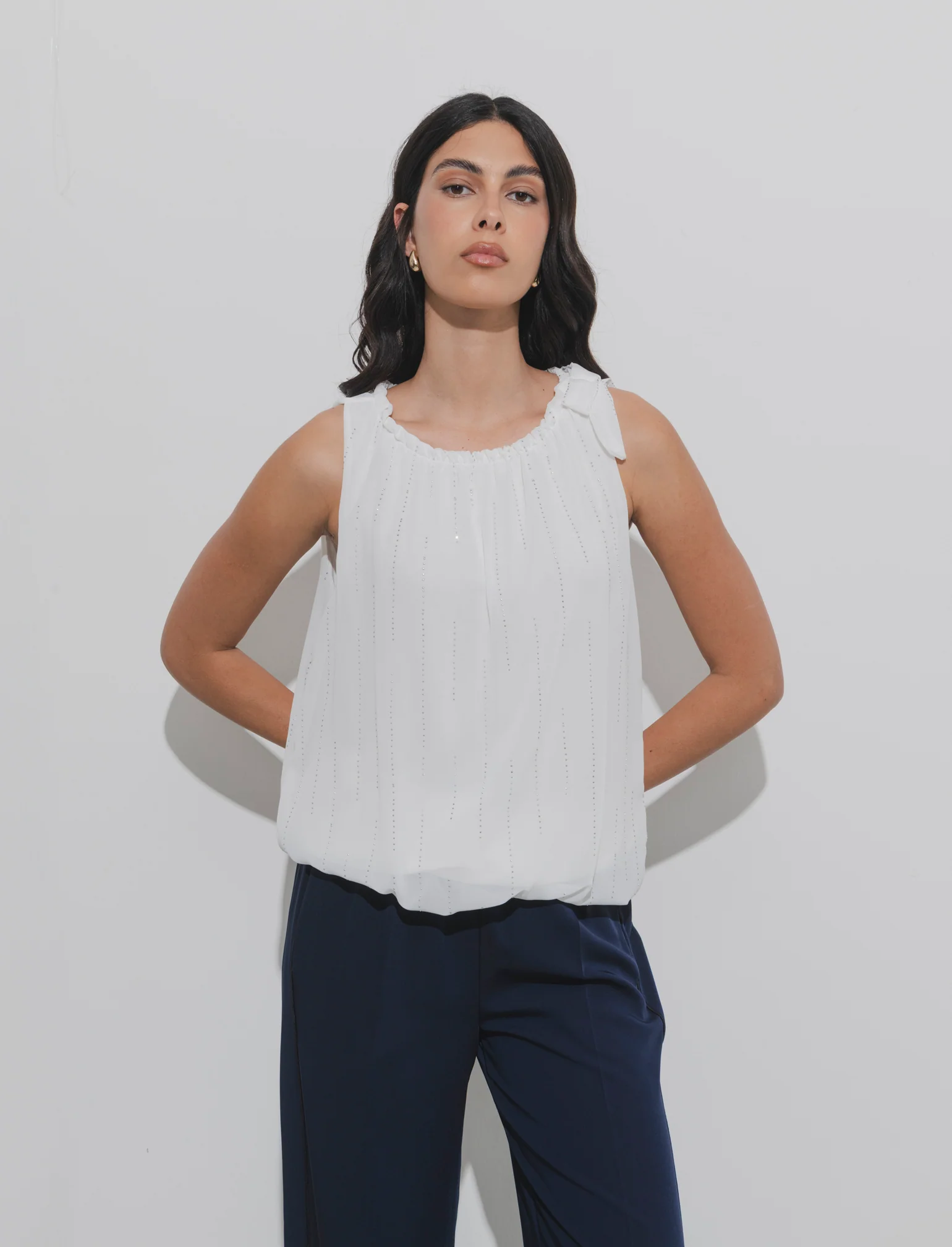 Top in fantasia con tessuto leggero - Bianco - Image 3