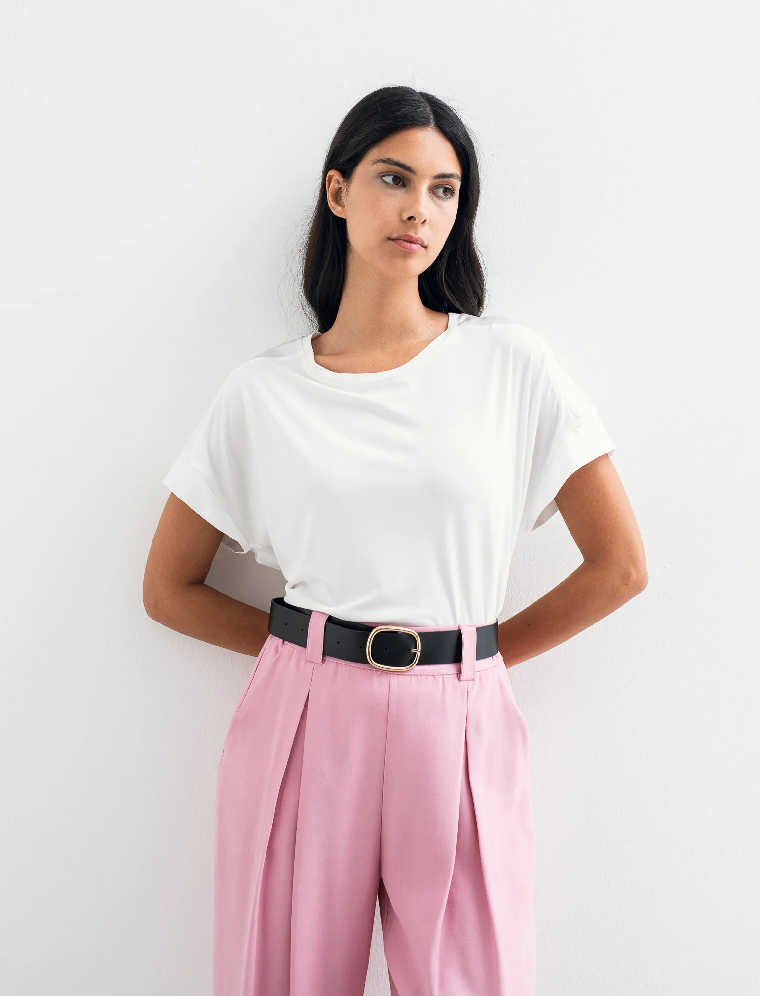 Top stampato sul davanti con scollo sciallato - Bianco latte - Image 2