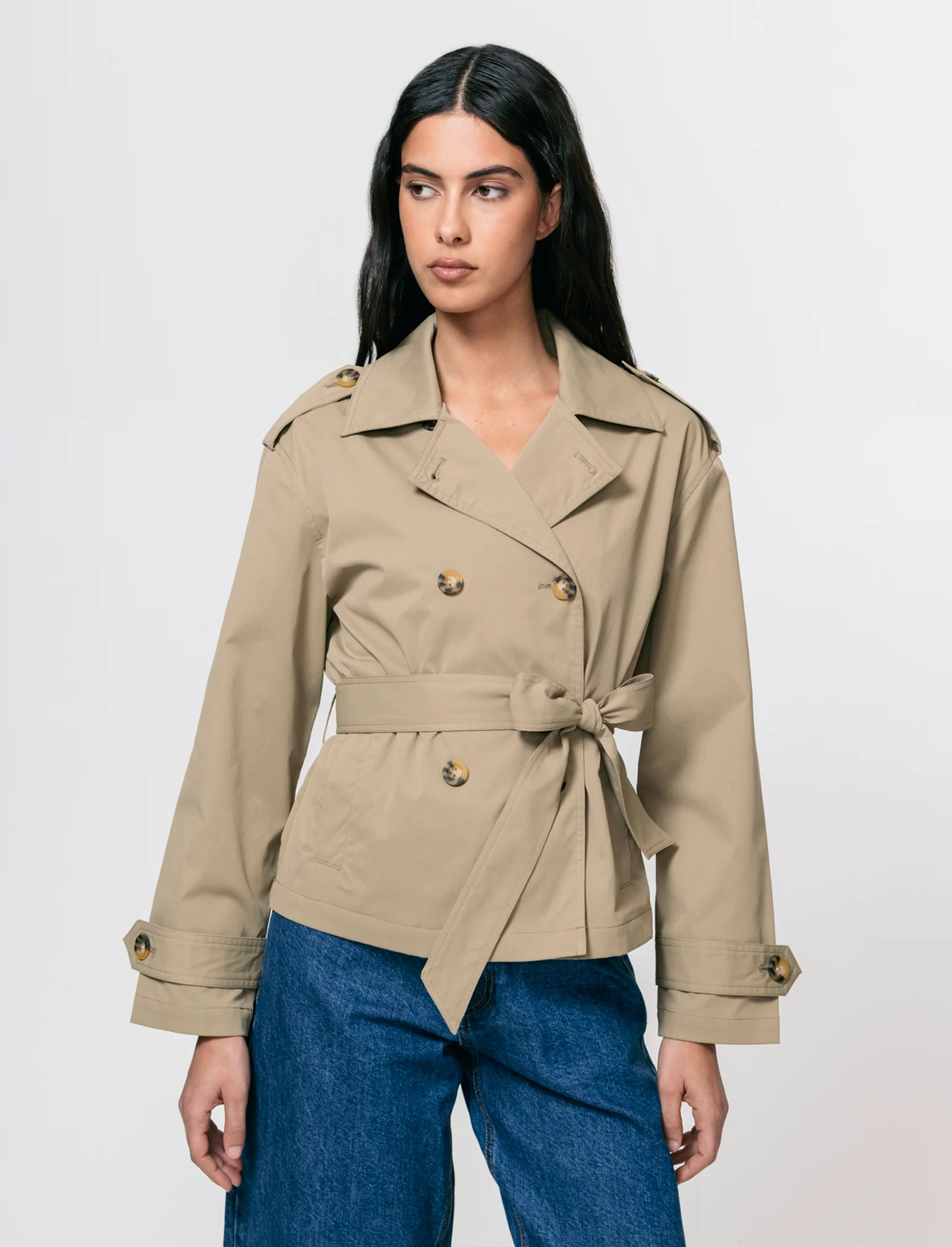 Trench Corto Doppiopetto con Cintura - Beige fieno - Image 3
