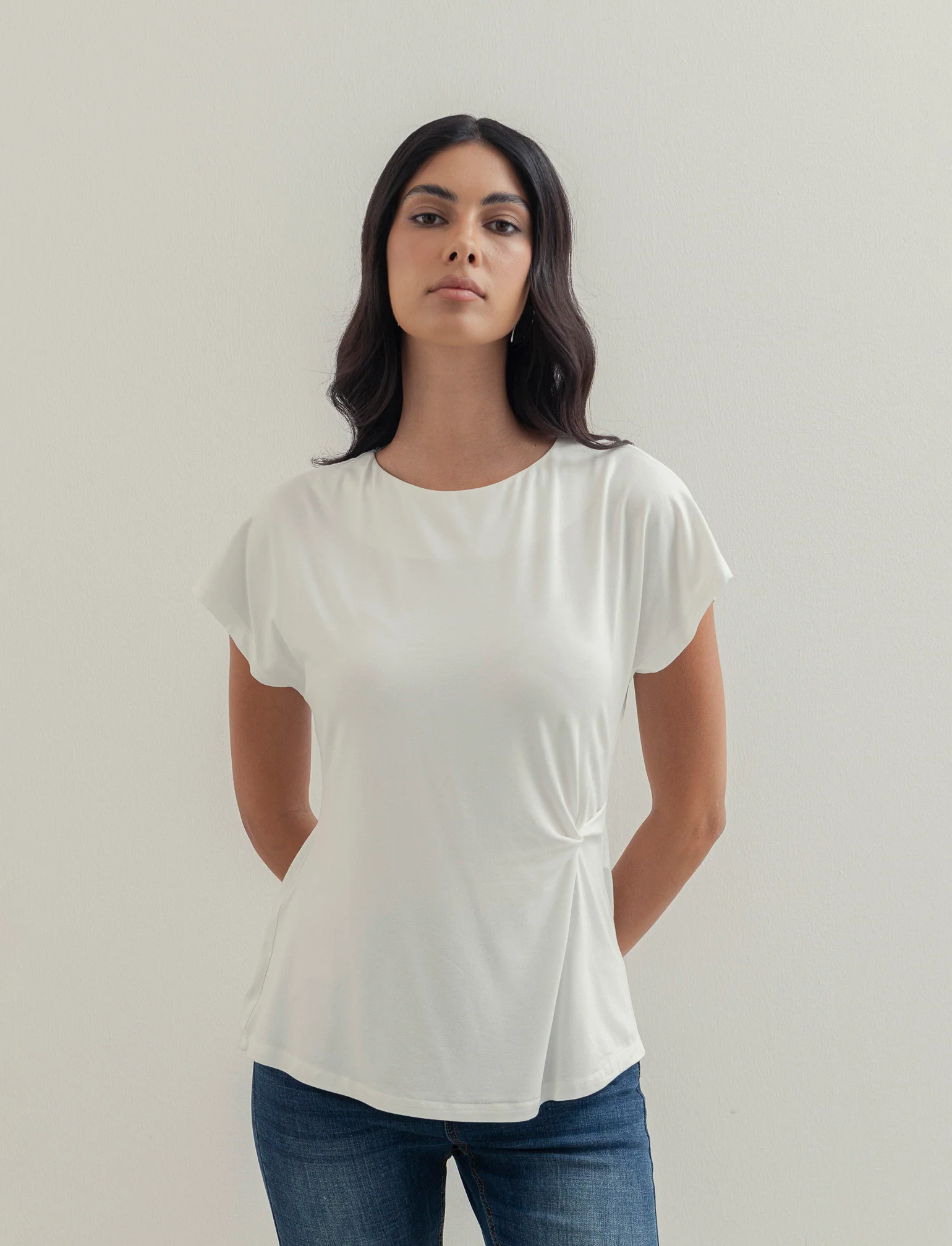 Tshirt con nodo in viscosa - Bianco latte