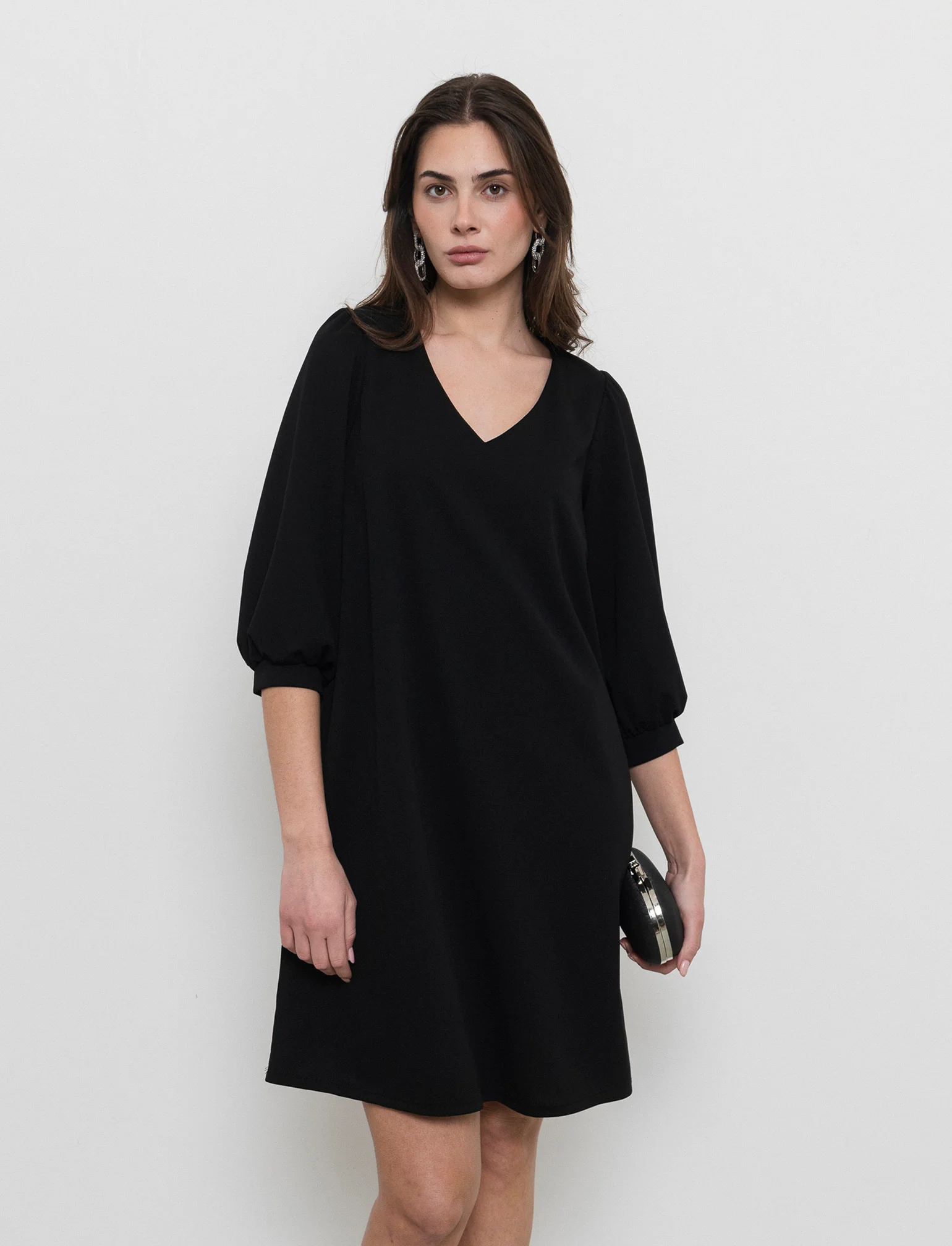 Vestito con maniche a sbuffo 3/4 e scollo a V - Nero