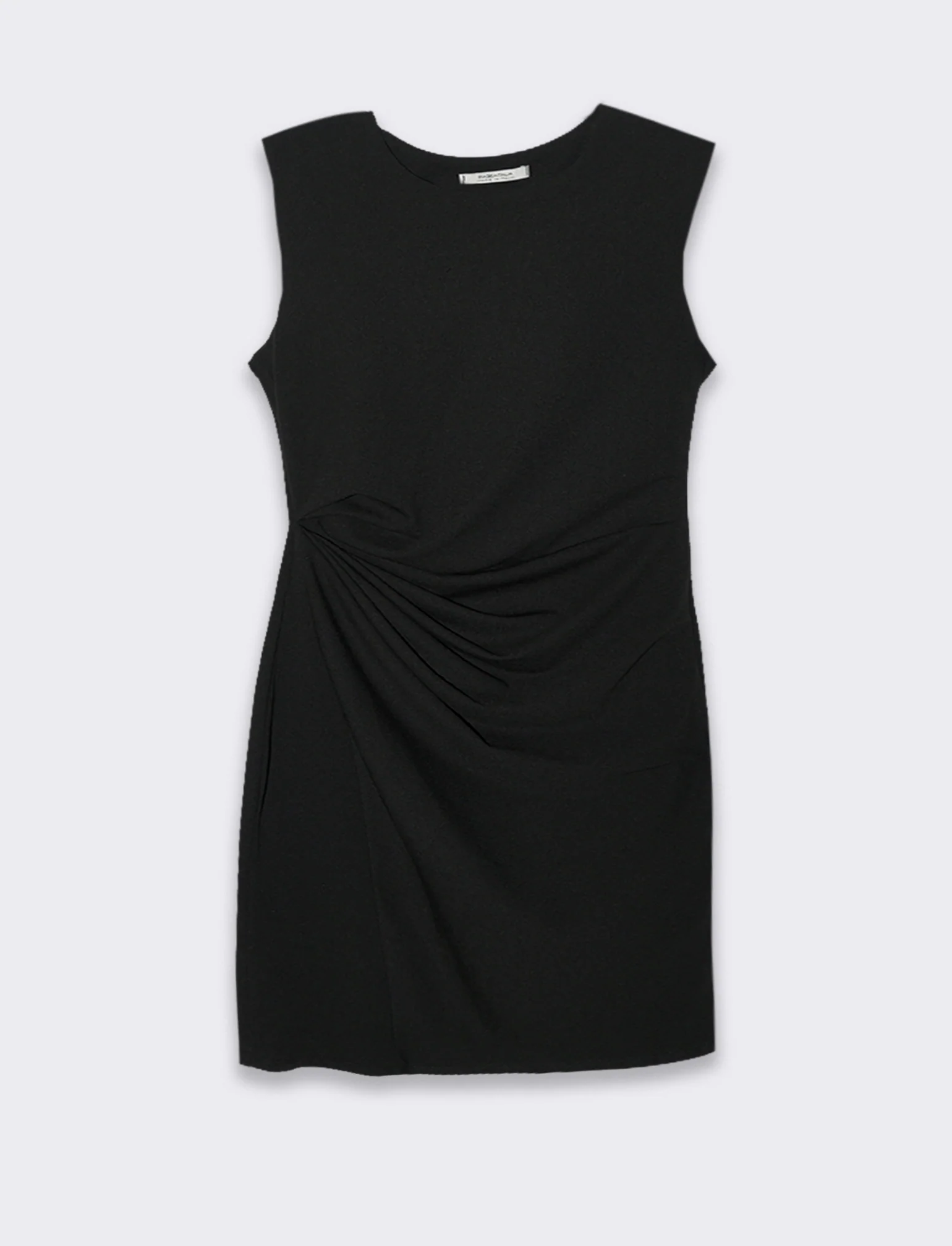 Vestito in tessuto elastico, arriccio sul fianco. - Nero