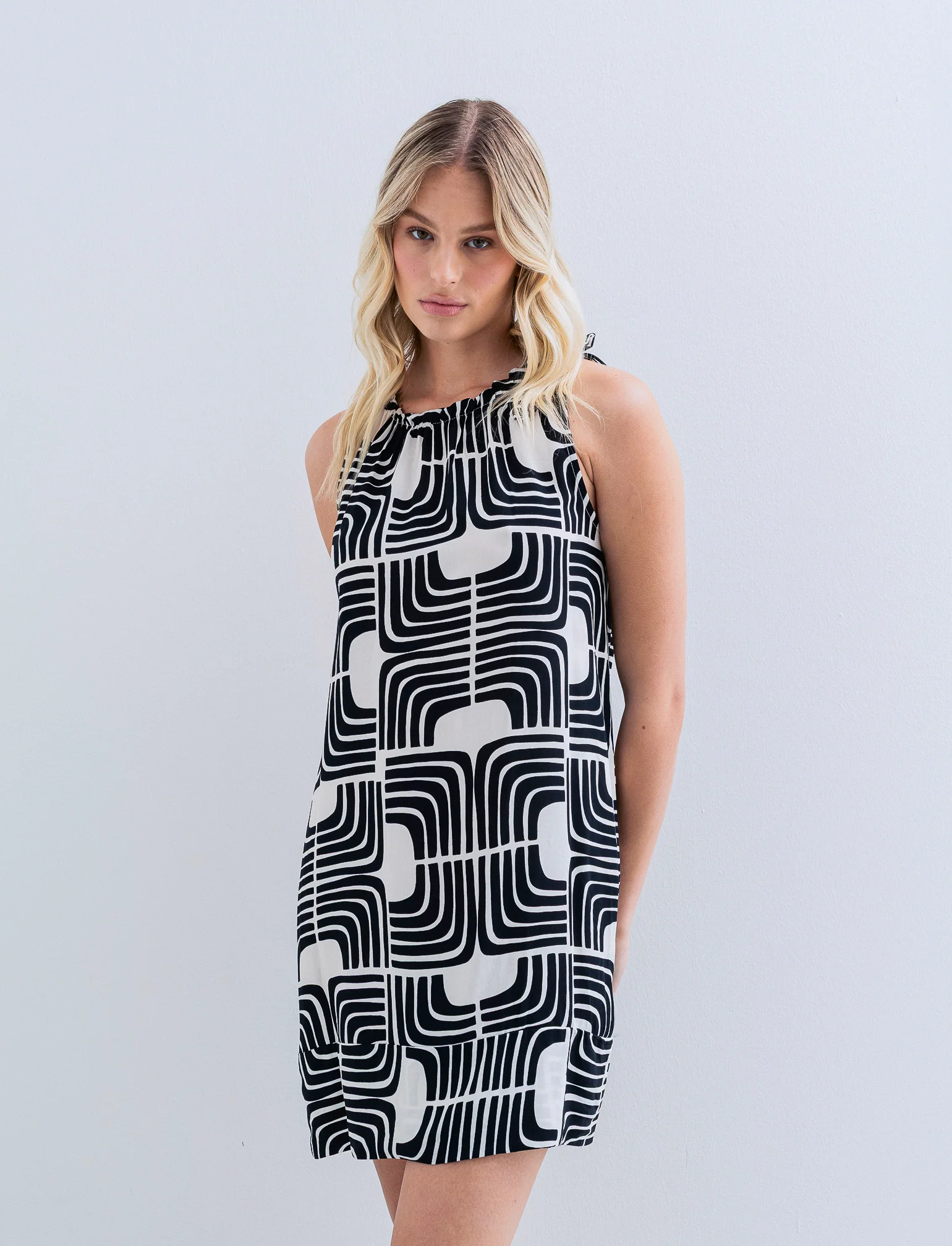 Vestito in viscosa stampato con arriccio - Nero