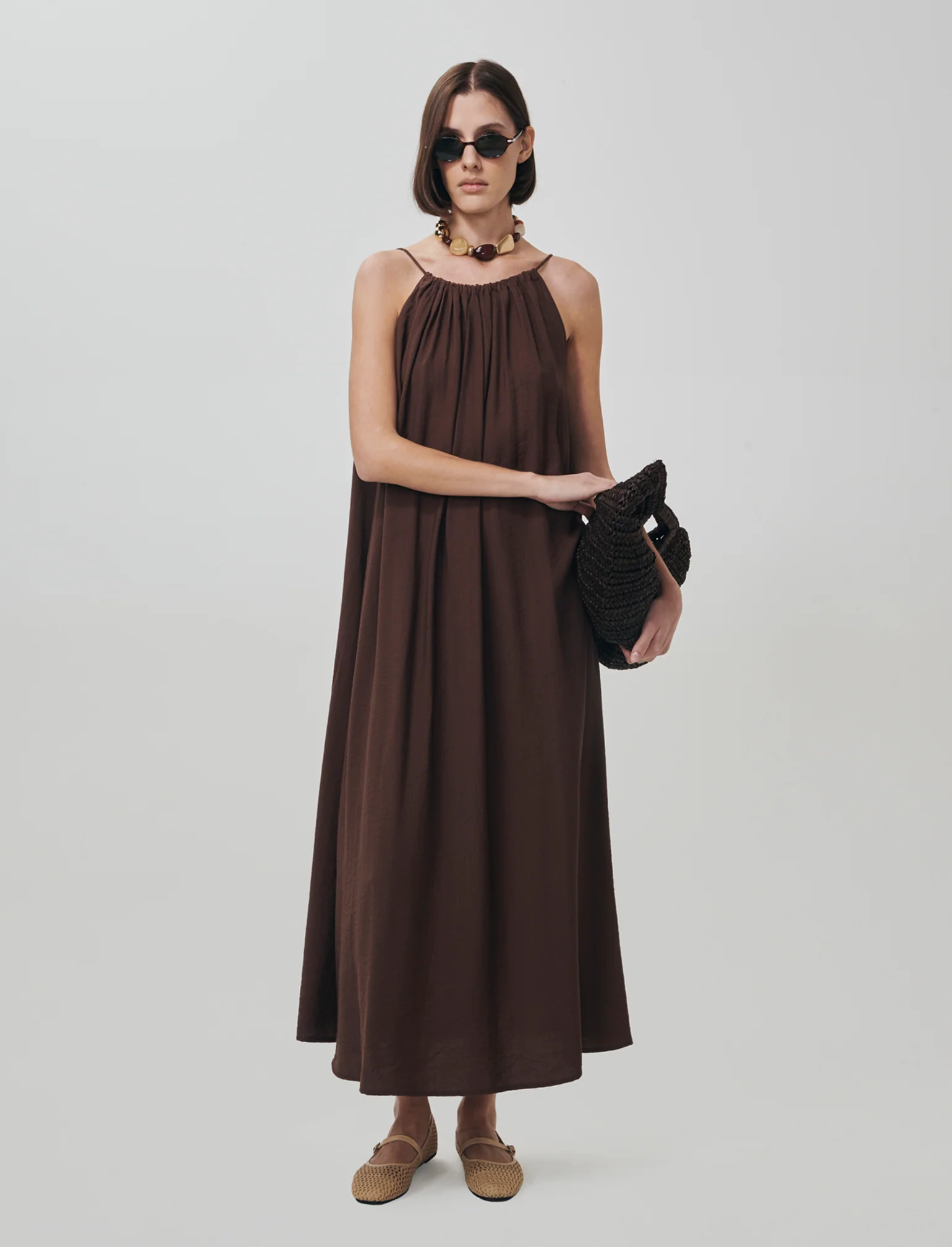 Vestito lungo con collo arricciato e svasato - Marrone cioccolato - Image 3