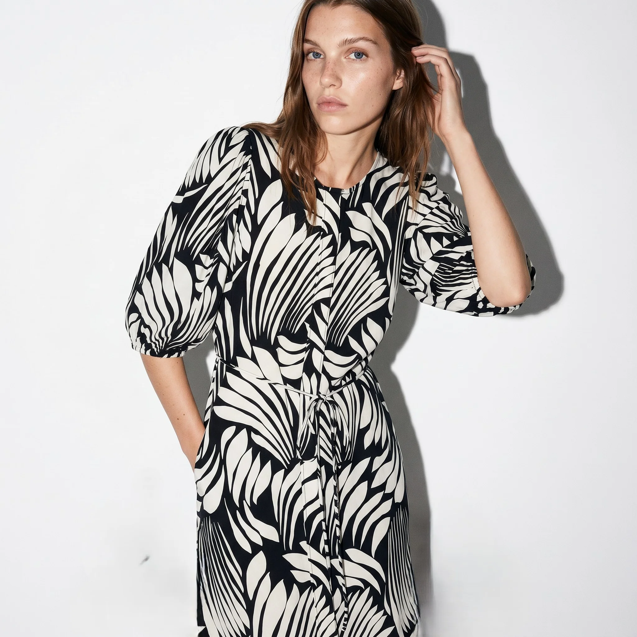 Vestito Lungo con Maniche Ampie e Laccetto - var 1