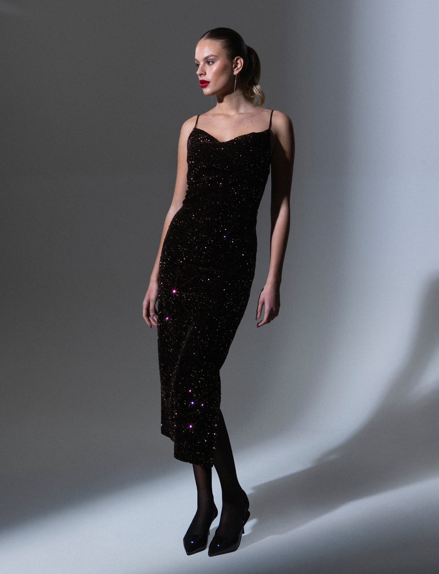 Vestito lungo in paillettes con bretelline - Moro - Image 3