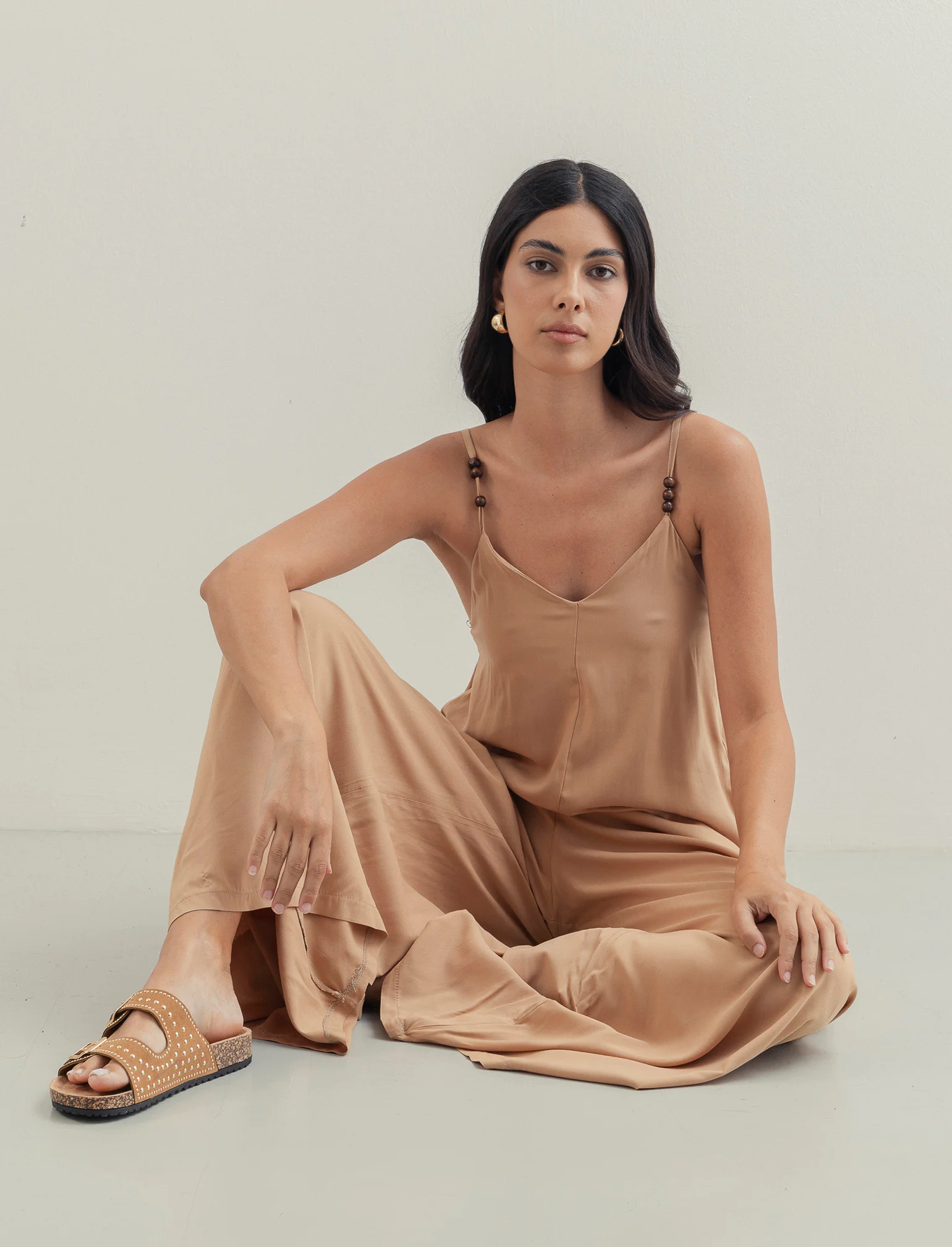 Vestito lungo in viscosa con bretelle - Beige
