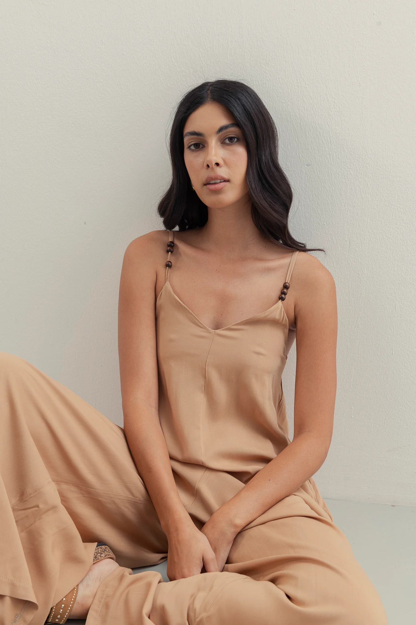 Vestito lungo in viscosa con bretelle - Beige - Image 2