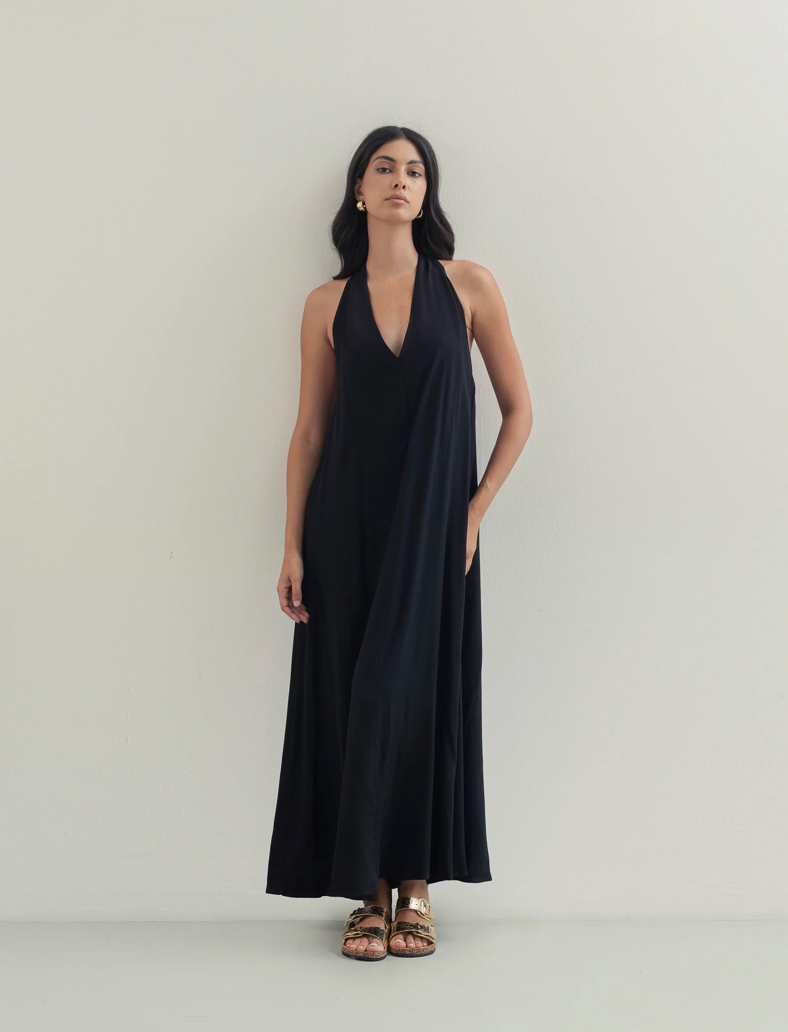 Vestito lungo in viscosa con incrocio sulla schiena - Nero