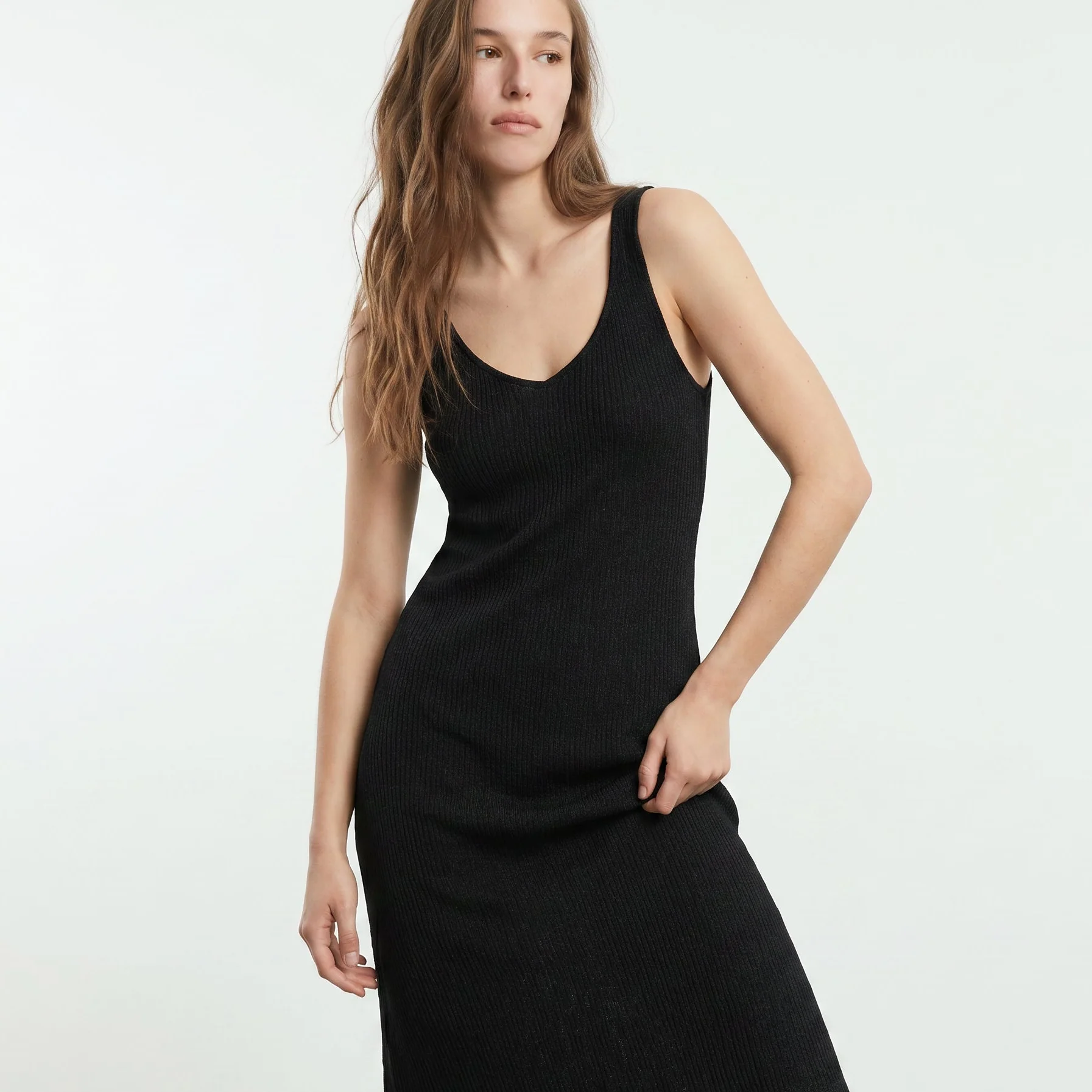 Vestito lungo smanicato con scollo a V - Nero - Image 3
