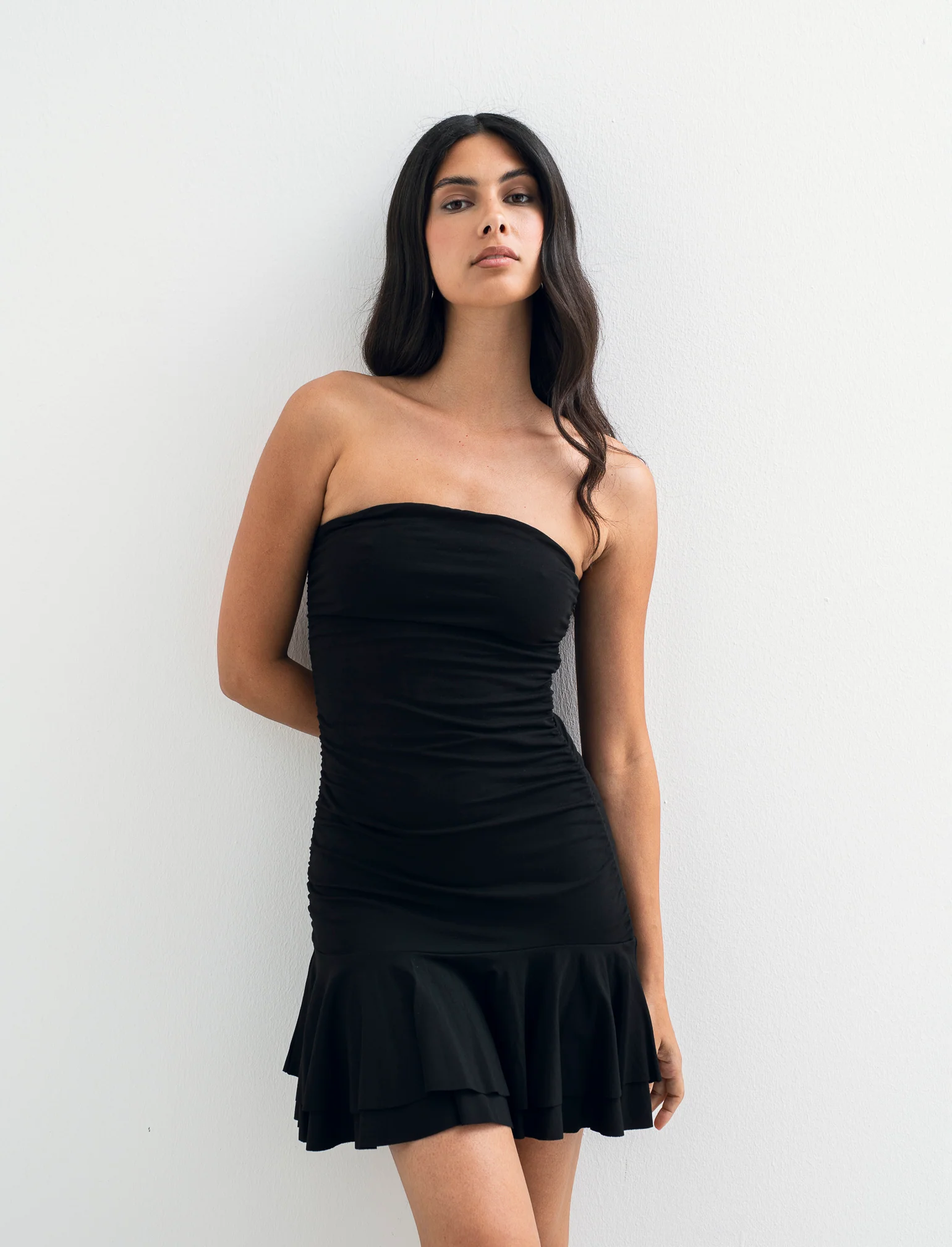 Vestito mini con volant - Nero - Image 3