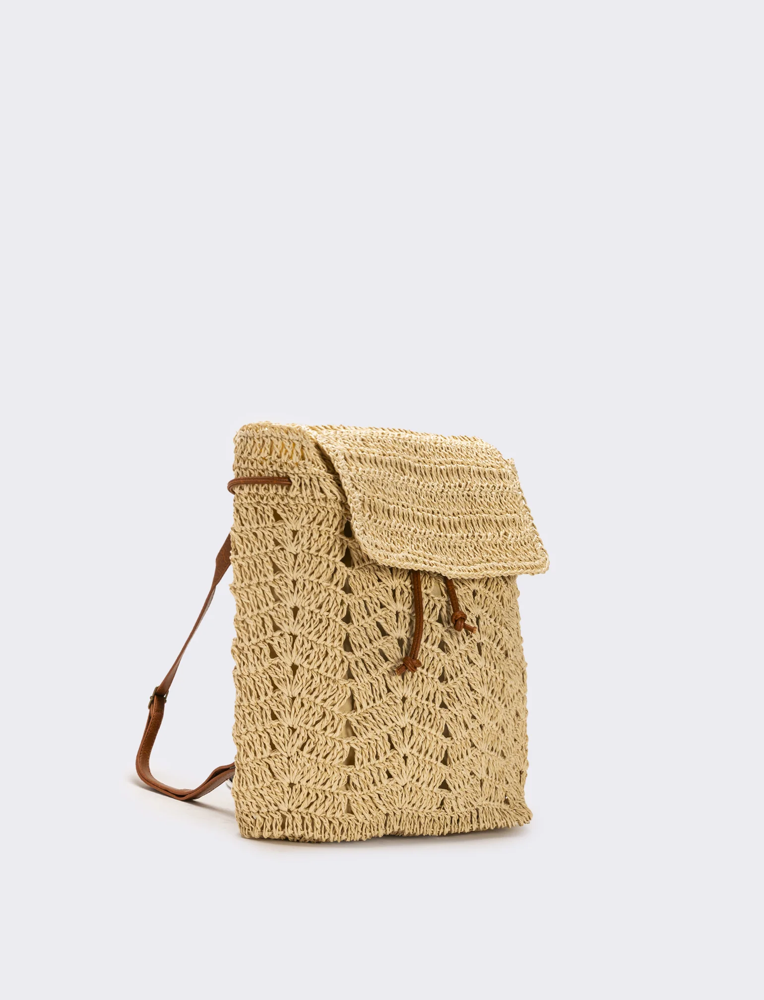 Zaino donna in raffia con patta - Beige - Image 2