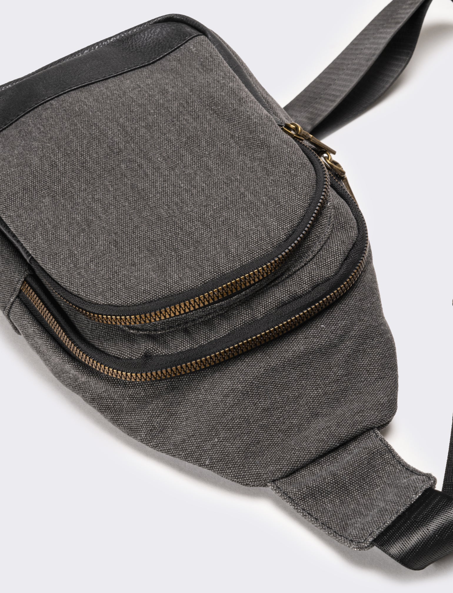 Zaino uomo monospalla - Nero - Image 2